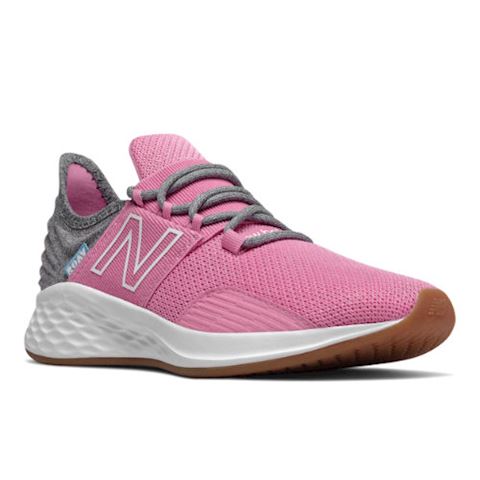 new balance tee shirt shoes