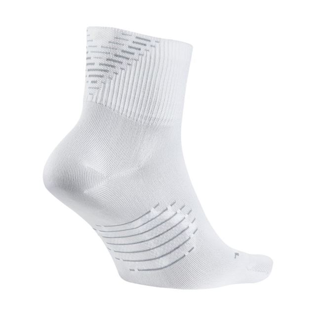 nike elite lightweight 2.0