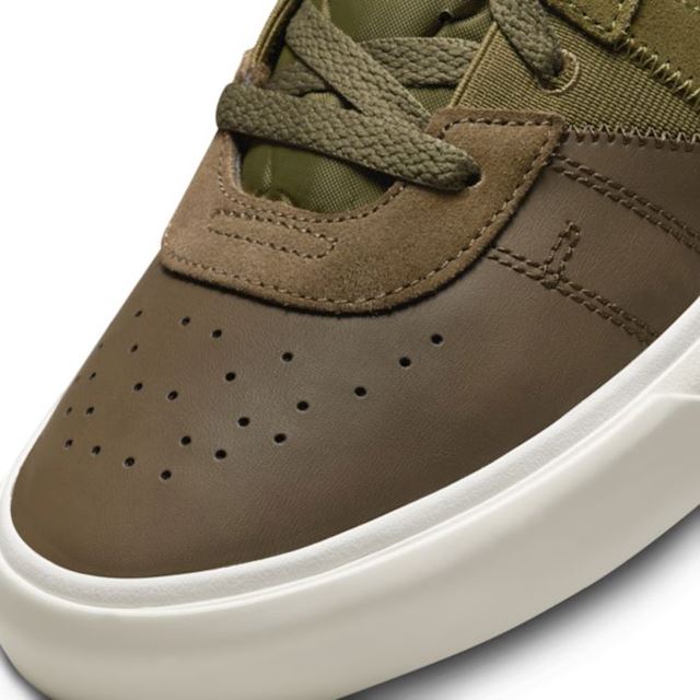 green nike jordan shoes