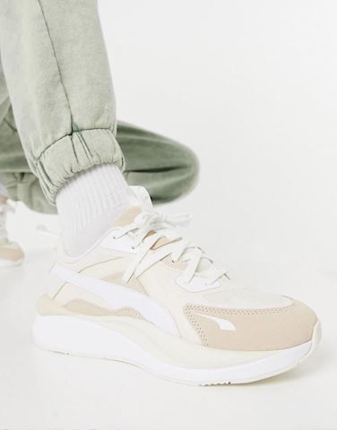 puma rs curve tones trainers in cream