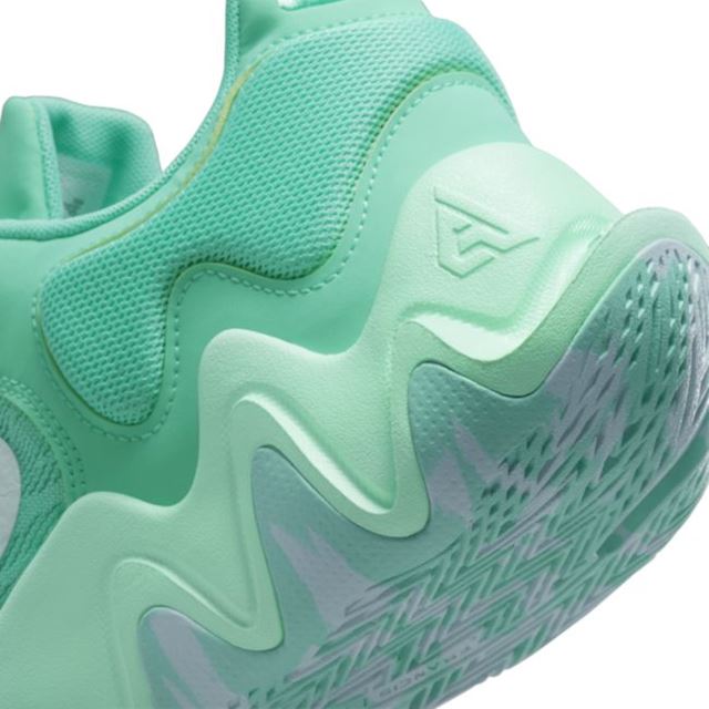 Nike Giannis Immortality 2 Basketball Shoes Green DM0825300