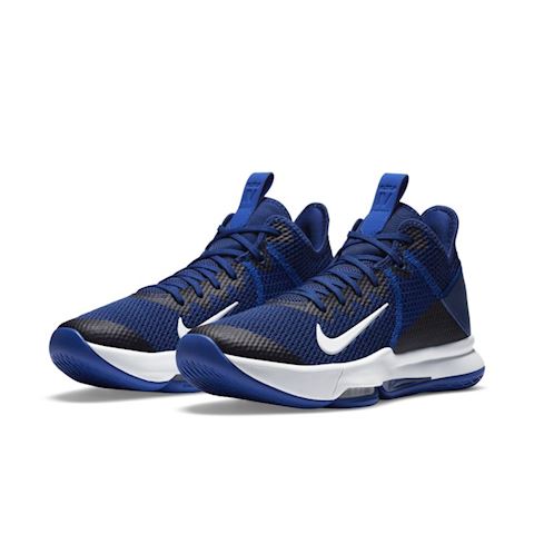 lebron witness 4 team