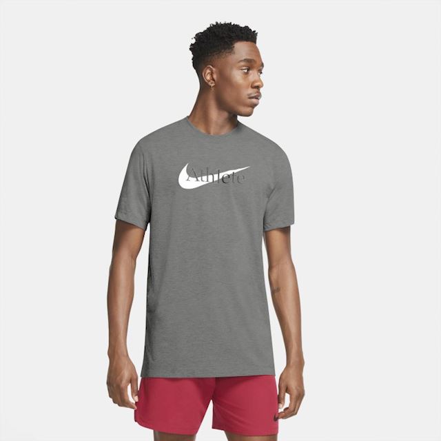 Nike Dri-FIT Men's Swoosh Training T-Shirt - Grey | CW6950-063 | FOOTY.COM