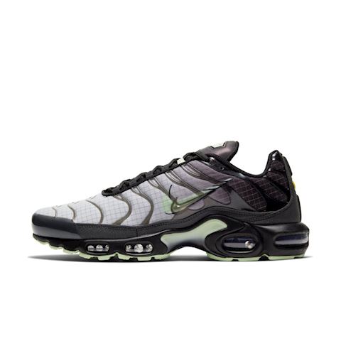 nike air max plus men's shoe