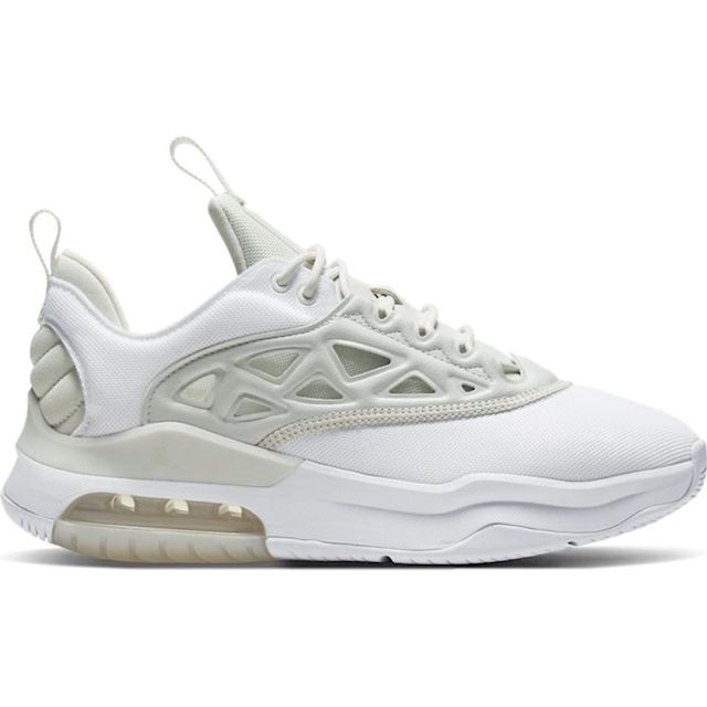 women jordan air max 200