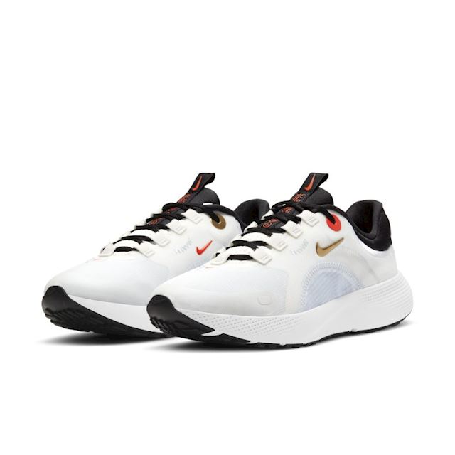 nike running escape run sneakers in white and gold