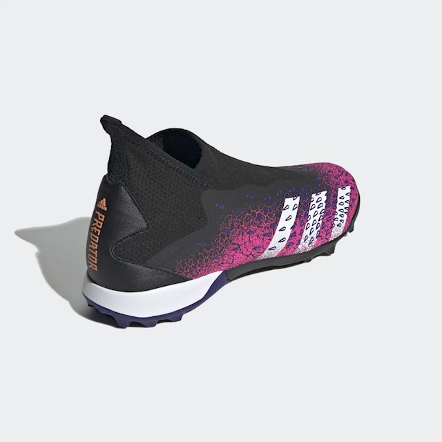 predator freak laceless turf shoes