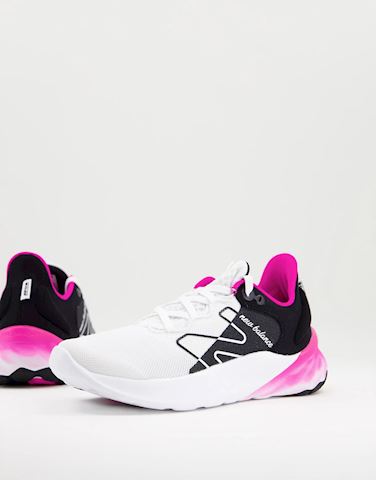 new balance fresh foam roav pink